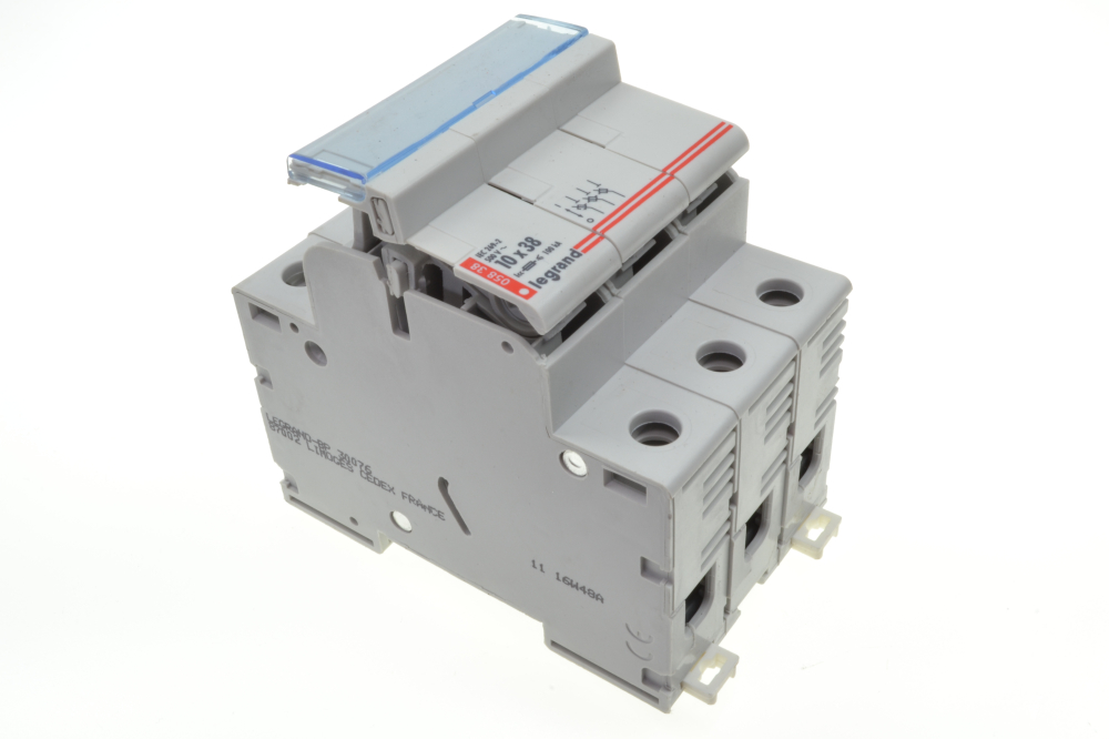 Schalter%203-polig%2020A